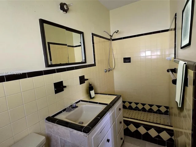 2151 SW 67th Ter, Miramar FL 33023