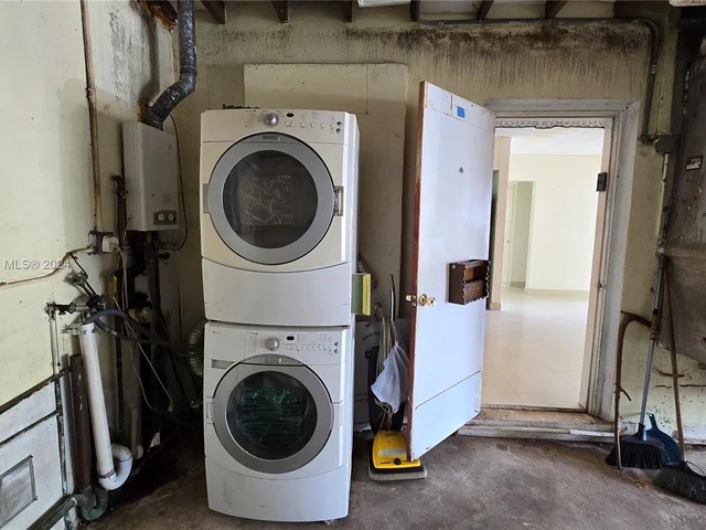 2151 SW 67th Ter, Miramar FL 33023