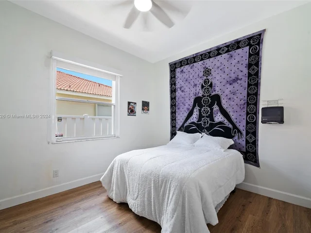 18361 NW 10th St, Pembroke Pines FL 33029