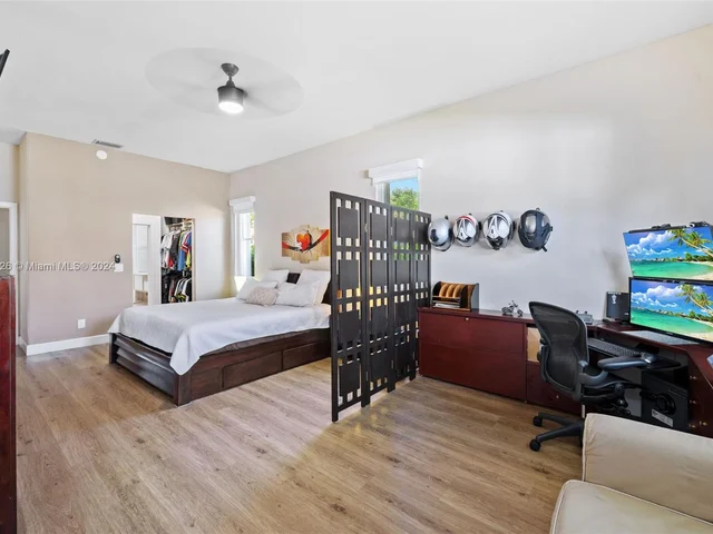 18361 NW 10th St, Pembroke Pines FL 33029