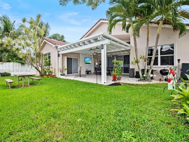 18361 NW 10th St, Pembroke Pines FL 33029