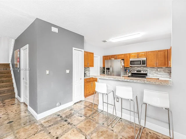 834 NW 135th Ave # 834, Pembroke Pines FL 33028