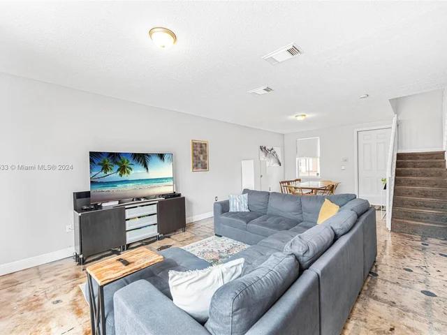 834 NW 135th Ave # 834, Pembroke Pines FL 33028