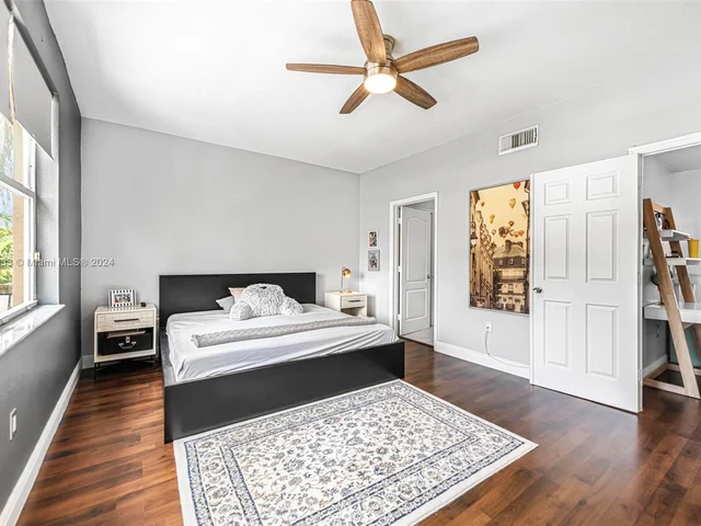 834 NW 135th Ave # 834, Pembroke Pines FL 33028