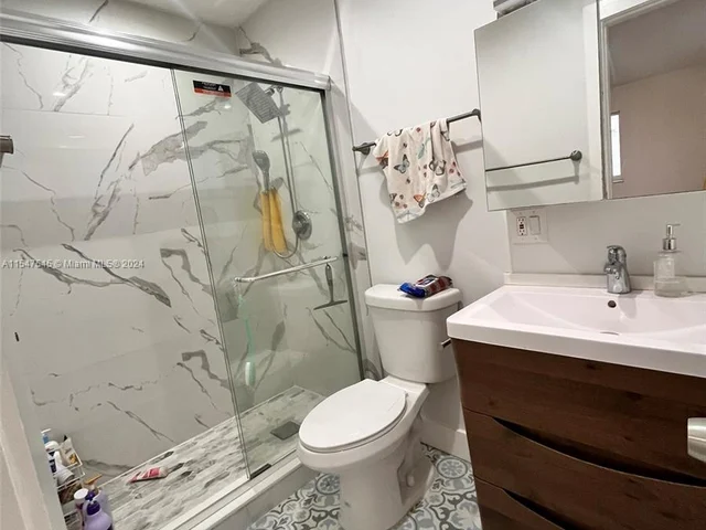 6910 Bay Dr # 6, Miami Beach FL 33141