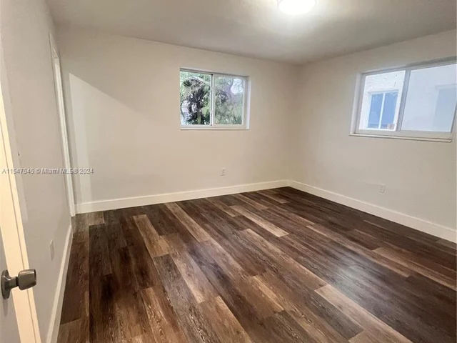 6910 Bay Dr # 6, Miami Beach FL 33141