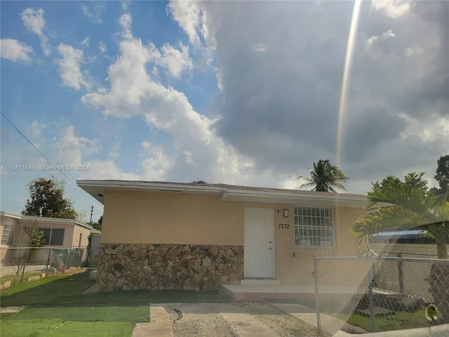 7272 SW 21st St # 0, Miami FL 33155