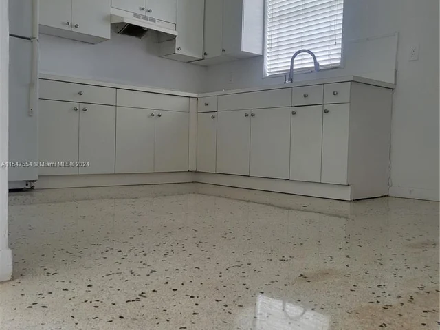 7272 SW 21st St # 0, Miami FL 33155