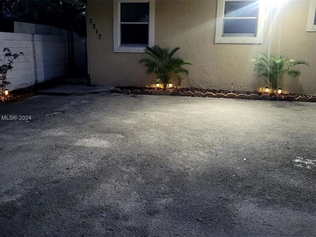 2317 Liberty St # 2, Hollywood FL 33020