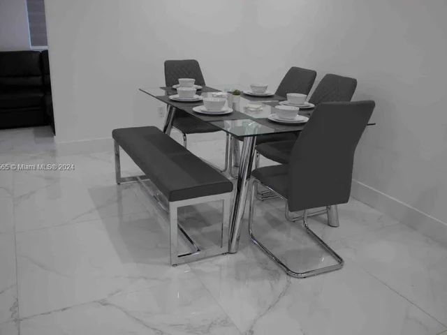 1222 SE 9th Ct, Hialeah FL 33010