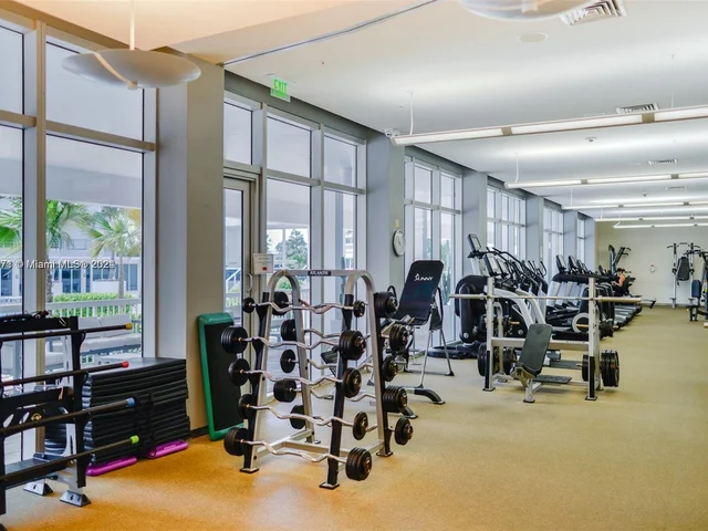 10275 Collins Ave # 1206, Bal Harbour FL 33154