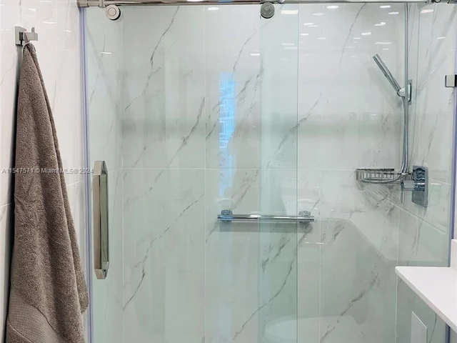 10275 Collins Ave # 1206, Bal Harbour FL 33154