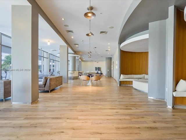 10275 Collins Ave # 1206, Bal Harbour FL 33154