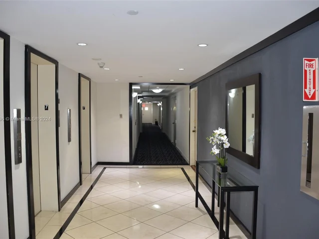 200 SE 15th Rd # 7A, Miami FL 33129