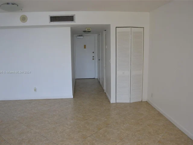 200 SE 15th Rd # 7A, Miami FL 33129