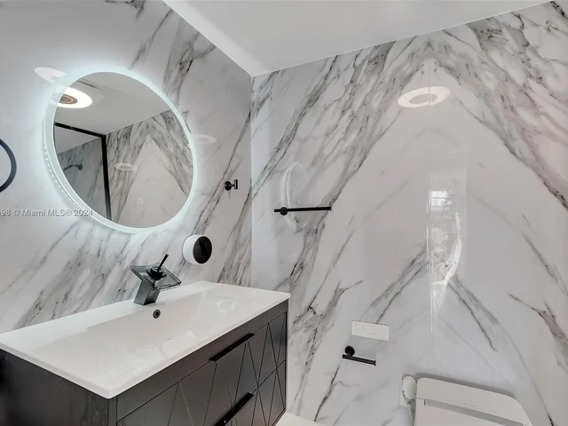 1400 SW 27th Ave # 501, Miami FL 33145