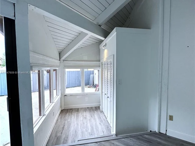 11323 SW 74th Ter, Miami FL 33173