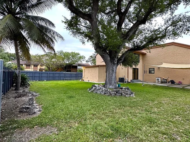 11323 SW 74th Ter, Miami FL 33173