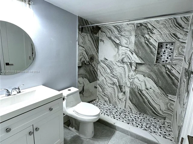 11323 SW 74th Ter, Miami FL 33173