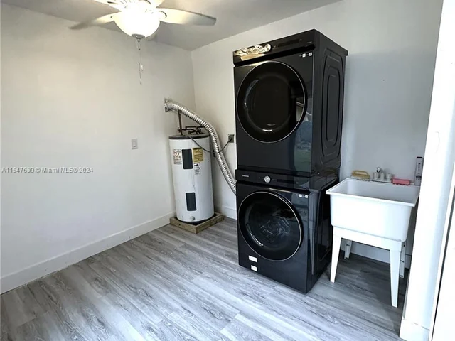 11323 SW 74th Ter, Miami FL 33173