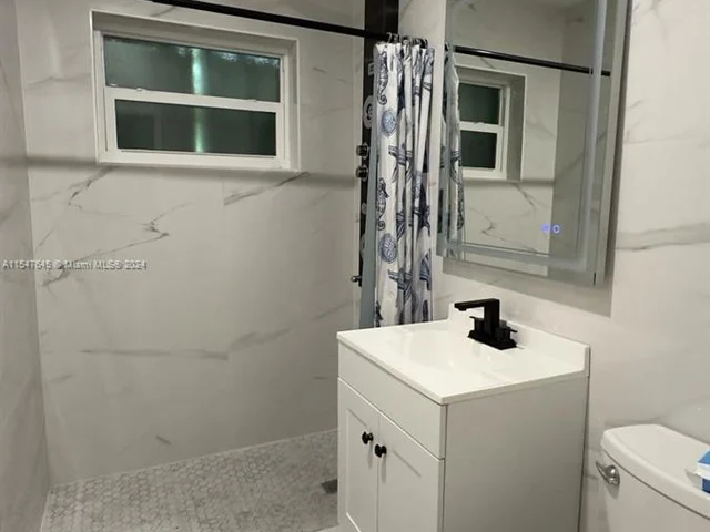 2426 Johnson St, Hollywood FL 33020