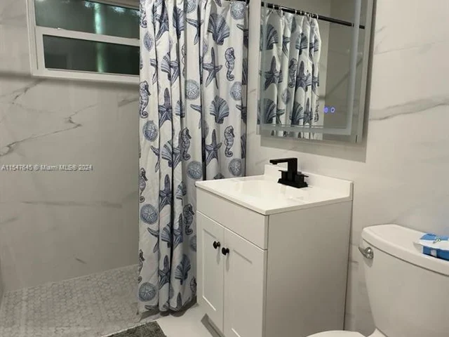 2426 Johnson St, Hollywood FL 33020