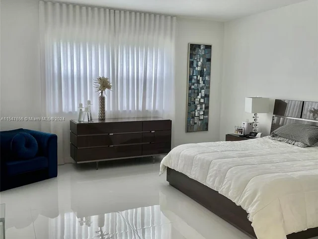 10730 NW 66th St # 108, Doral FL 33178