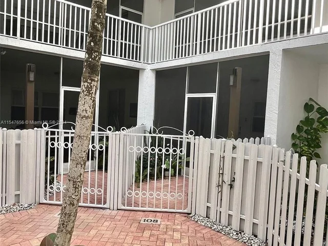 10730 NW 66th St # 108, Doral FL 33178