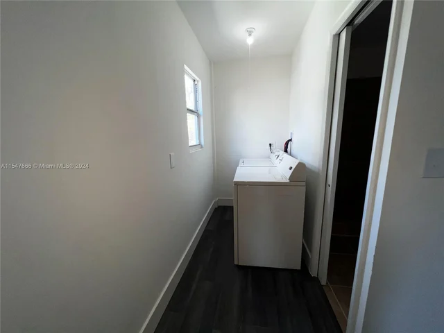 513 Franklin Rd, West Palm Beach FL 33405