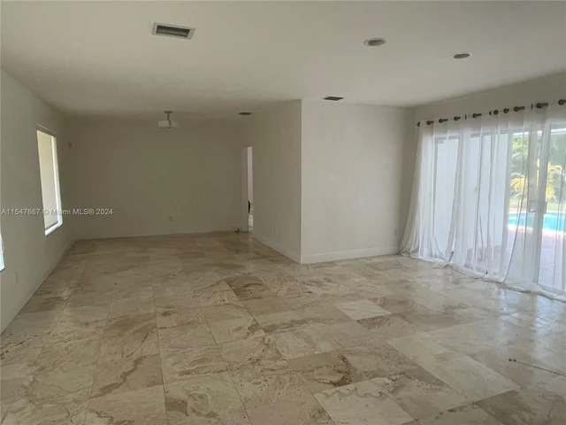 7361 SW 117 TER, Pinecrest FL 33156