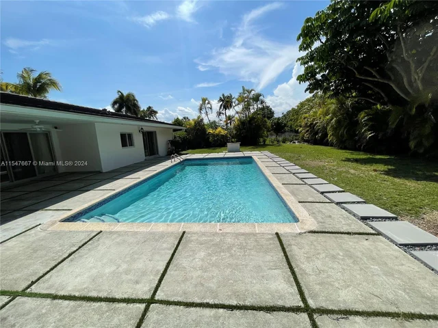 7361 SW 117 TER, Pinecrest FL 33156