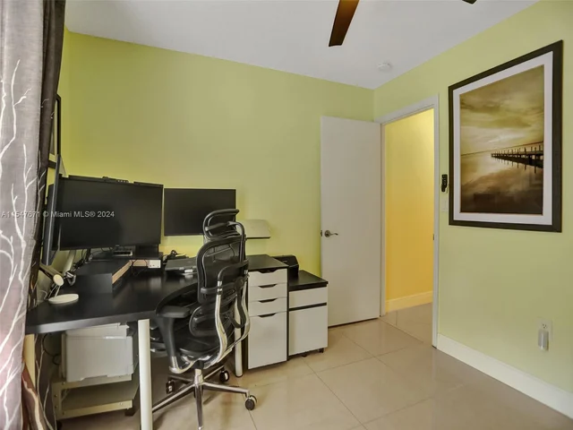 18492 NW 24th St, Pembroke Pines FL 33029