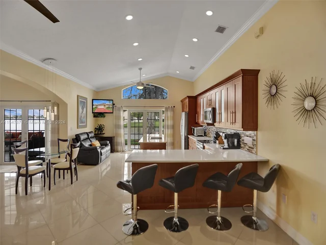 18492 NW 24th St, Pembroke Pines FL 33029