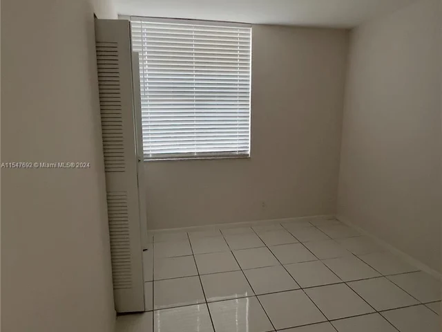 216 Lake Pointe Dr # 224, Oakland Park FL 33309