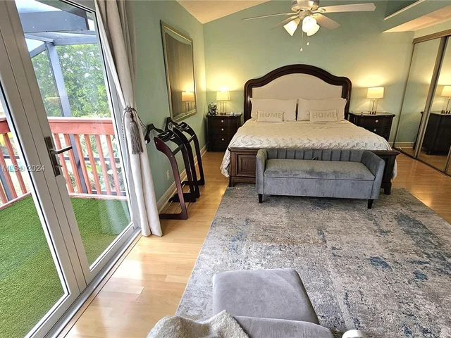 3851 NW 7th Pl, Deerfield Beach FL 33442