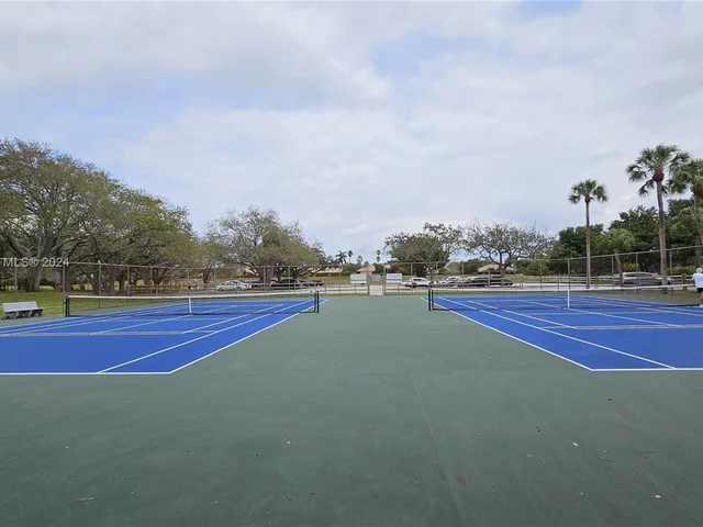 3851 NW 7th Pl, Deerfield Beach FL 33442