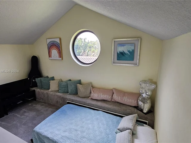 3851 NW 7th Pl, Deerfield Beach FL 33442