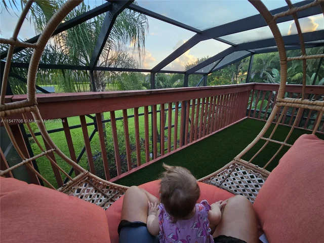 3851 NW 7th Pl, Deerfield Beach FL 33442