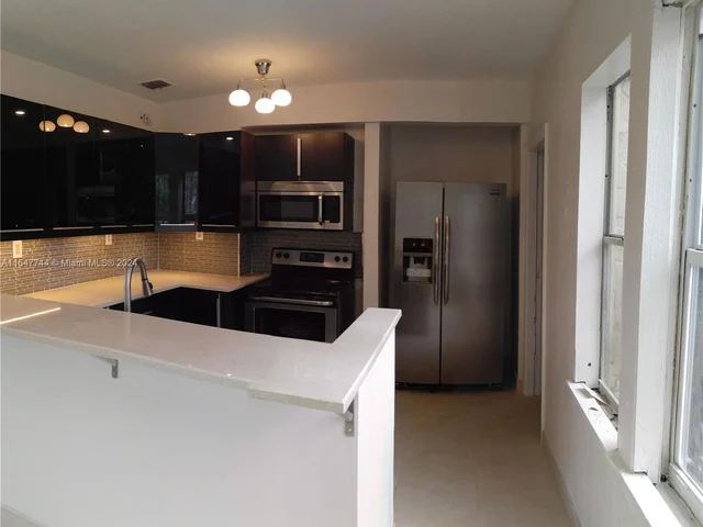 1730 NW 51st St, Miami FL 33142