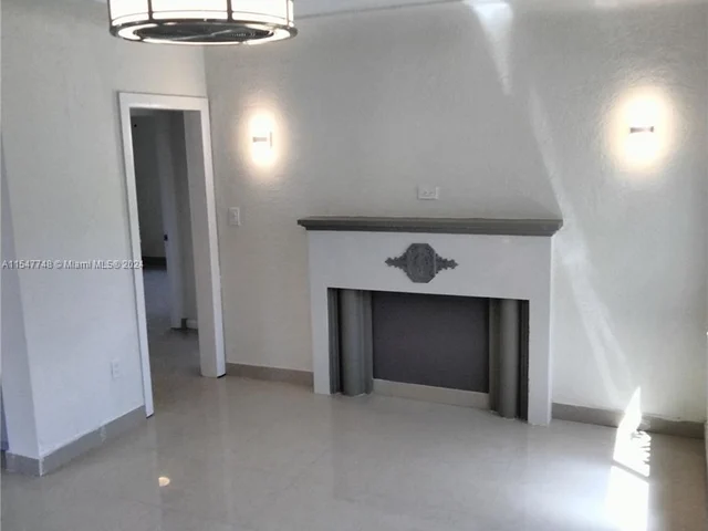 251 NW 45 ST, Miami FL 33127