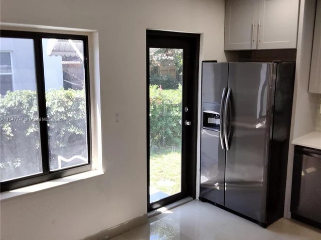 251 NW 45 ST, Miami FL 33127