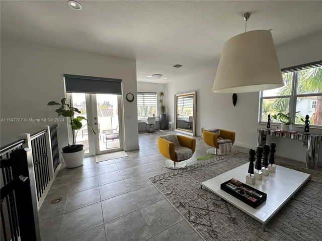 12468 NW 17th Mnr # 12468, Pembroke Pines FL 33028