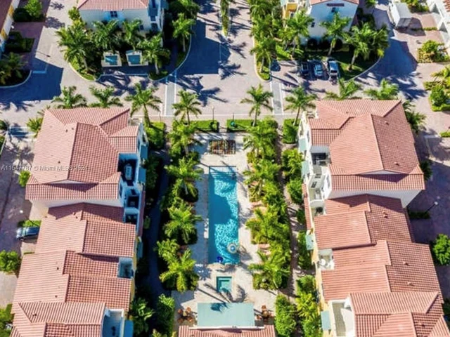 12468 NW 17th Mnr # 12468, Pembroke Pines FL 33028