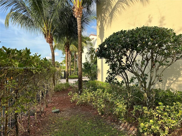 12468 NW 17th Mnr # 12468, Pembroke Pines FL 33028