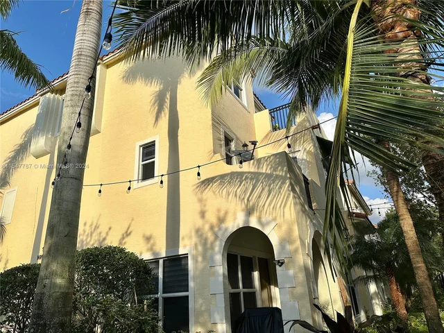 12468 NW 17th Mnr # 12468, Pembroke Pines FL 33028