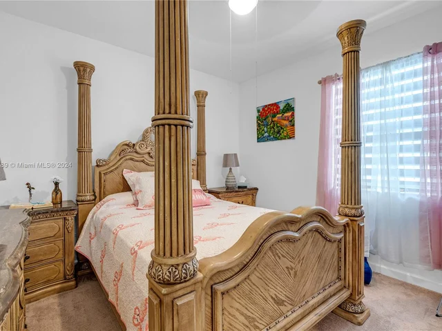 266 SE 23rd Ter, Homestead FL 33033