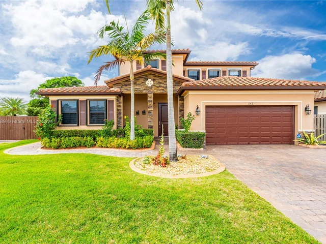 266 SE 23rd Ter, Homestead FL 33033