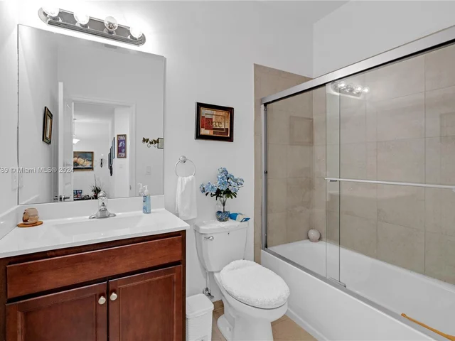 266 SE 23rd Ter, Homestead FL 33033