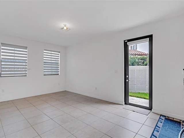 266 SE 23rd Ter, Homestead FL 33033