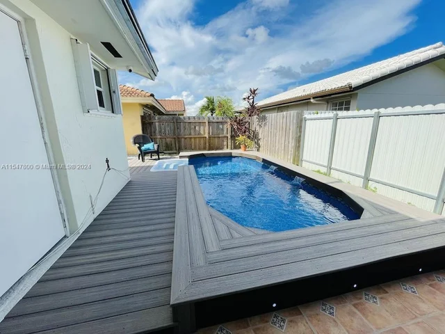 16833 SW 146th Ct, Miami FL 33177